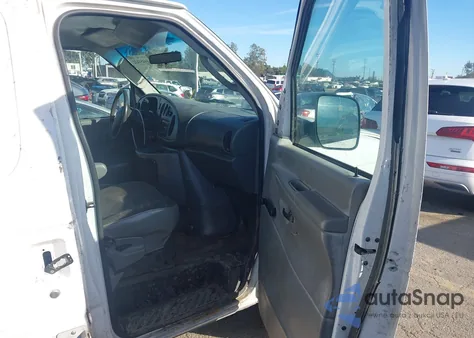 2003 Ford E-350 Super Duty Commercial/Recreational z USA, uszkodzony, nr VIN 1FTSS34L73HC03997